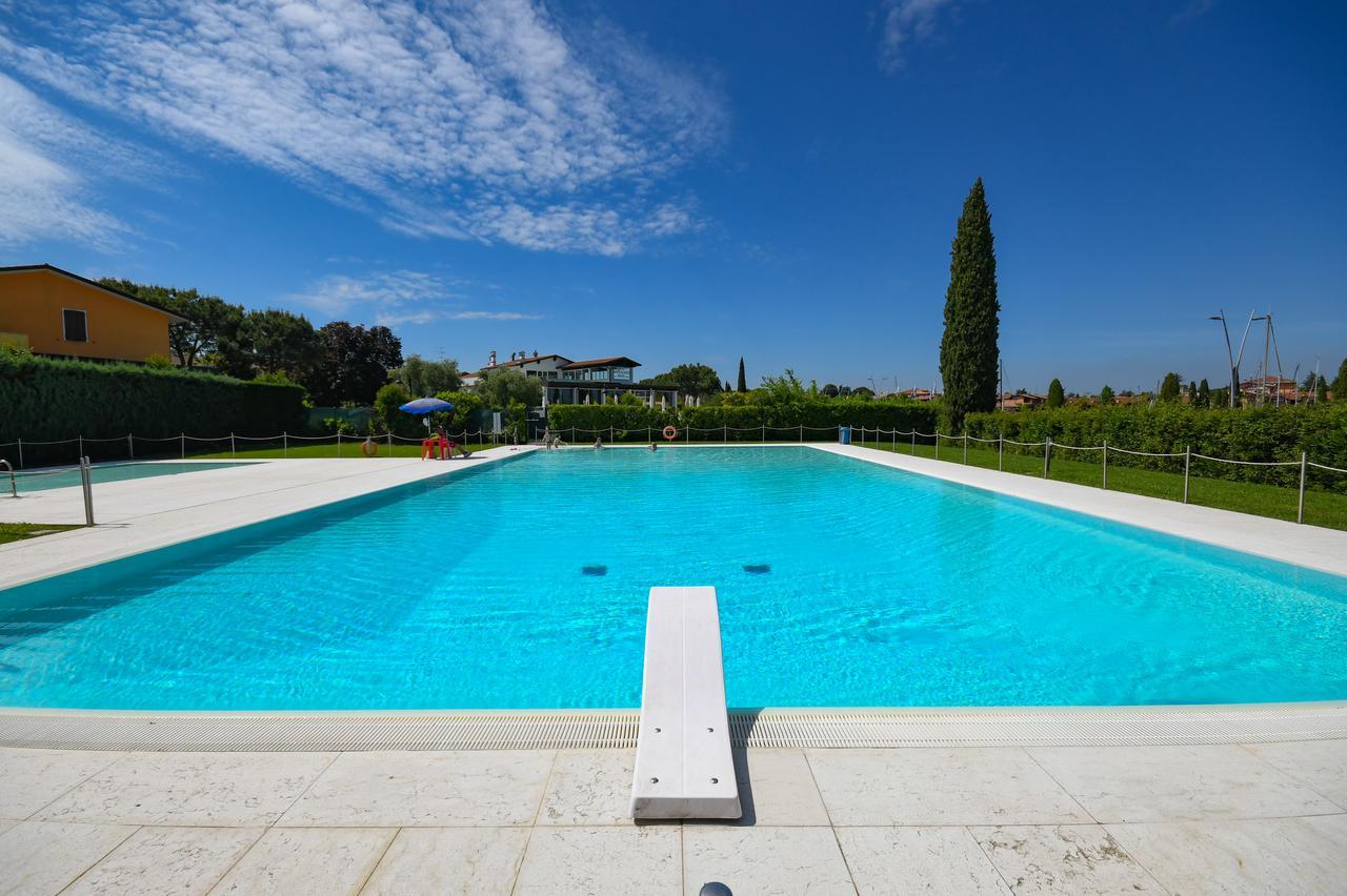 Sirmione Beach Apartment Ngoại thất bức ảnh