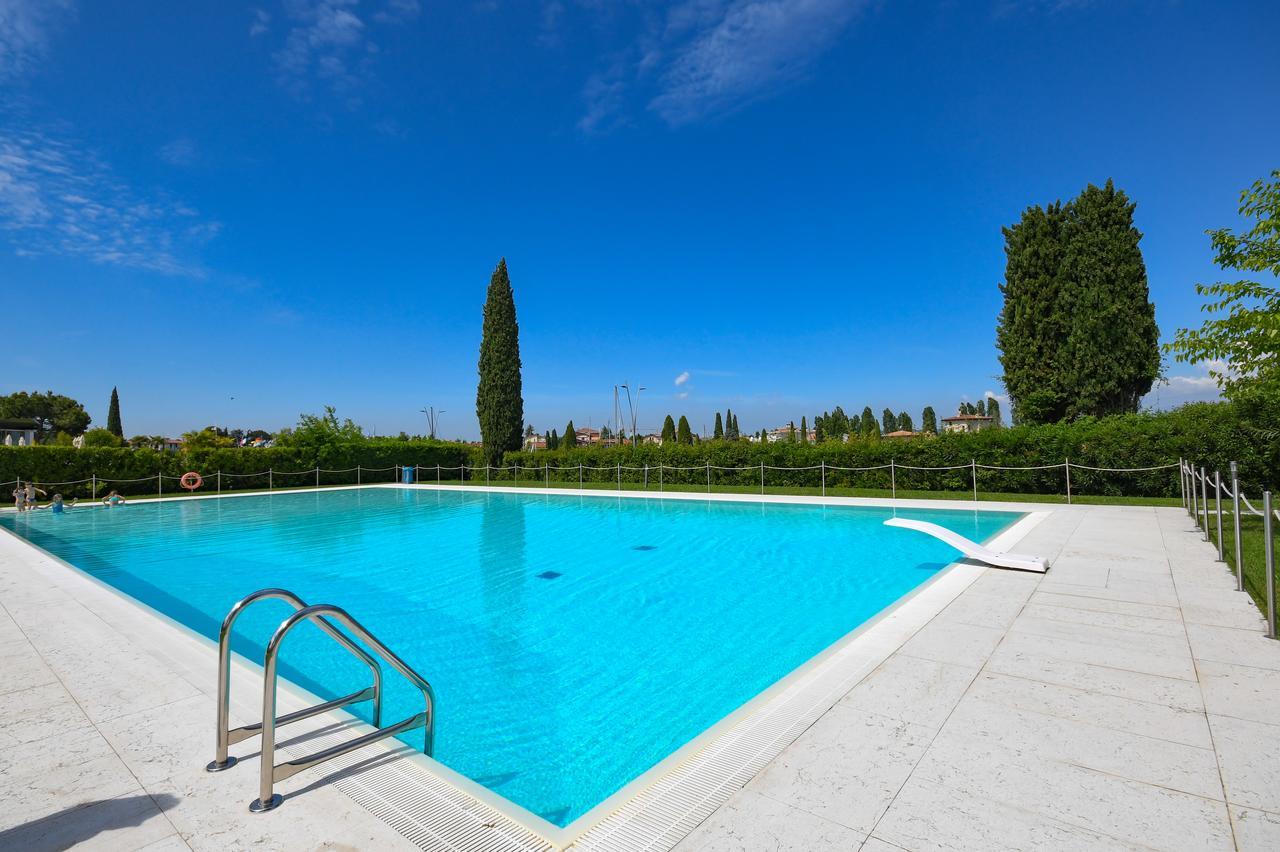 Sirmione Beach Apartment Ngoại thất bức ảnh