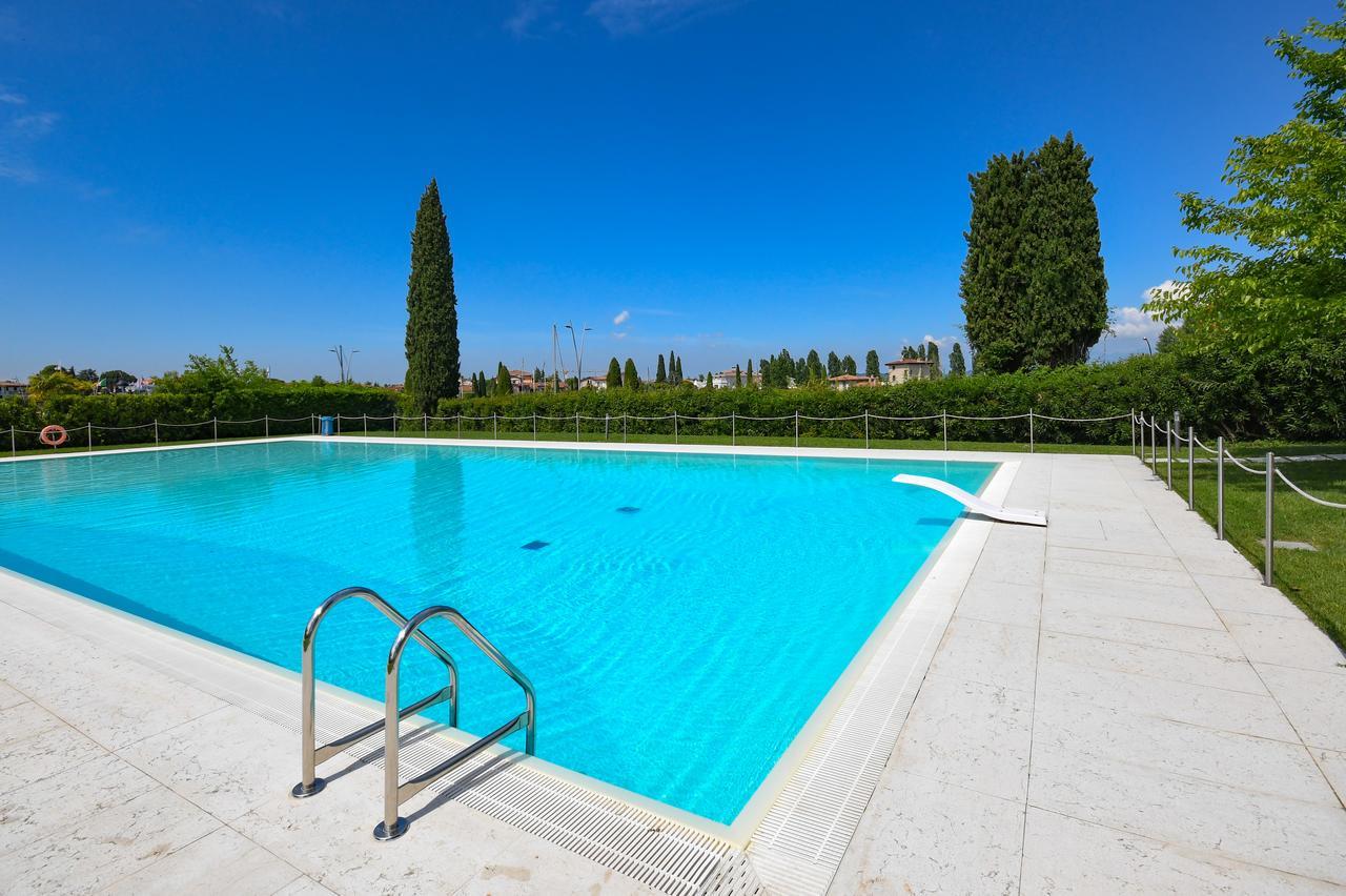 Sirmione Beach Apartment Ngoại thất bức ảnh